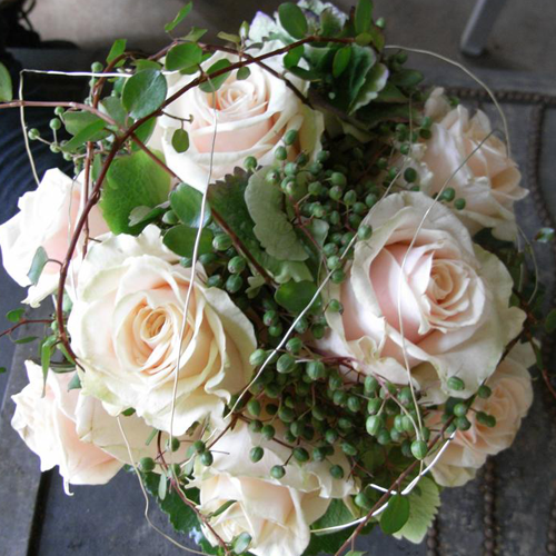 Auf Wunsch fertigen wir Ihnen gerne einen Brautstrauß - Blumen Braun in Marburg und Neustadt Speckswinkel