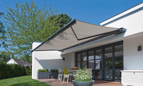 Sie suchen nach einem kompetenten Partner, der für Terrassendächer, Sonnensegel und Lamellendächer zuständig ist? Nehmen Sie dazu mit Rollladenbau Schulze in Wanzleben-Börde Kontakt auf!