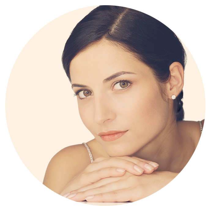 Wählen Sie aus unserem vielfältigen Angebot zu Gesichtsbehandlungen und Permanent Make-up, um Ihre Haut in neuem Glanz erstrahlen zu lassen