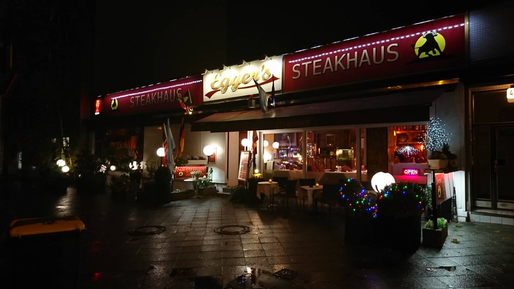 Sie sind auf der Suche nach einem amerikanischen Steakhaus? Kommen Sie in unser Steakhaus in Berlin.