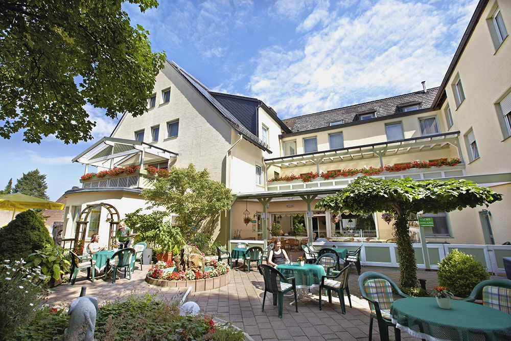 hotel lindenhof *** - warsteiner direkt vor ort genießen - unser