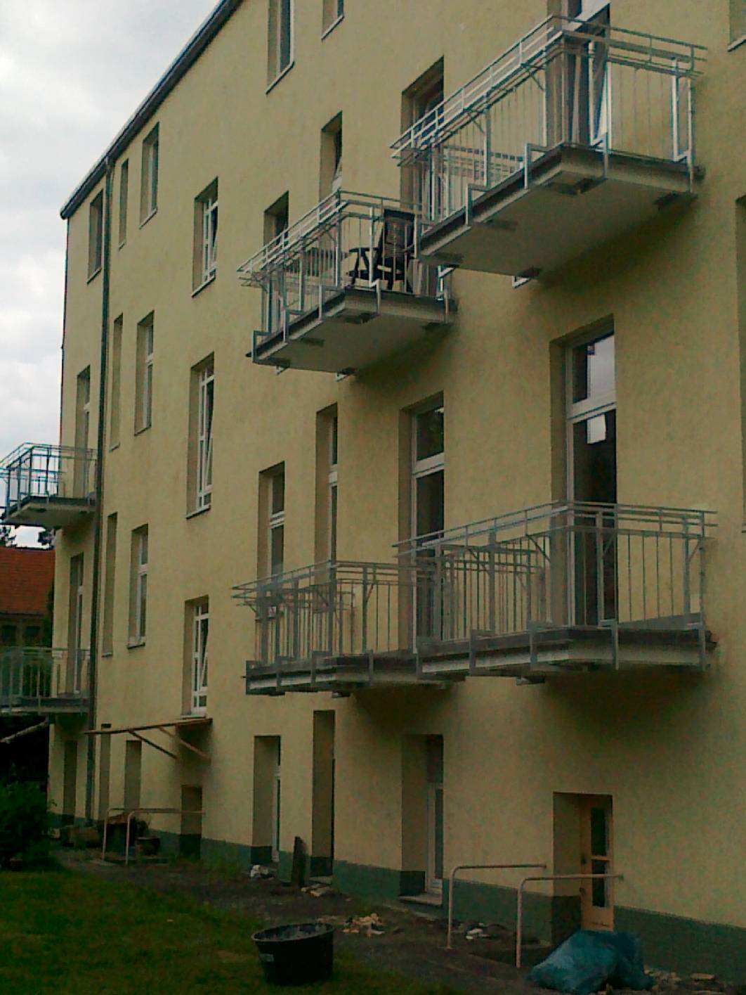 Balkonsanierung, Berlin - Lichterfelde (Hausrückseite)