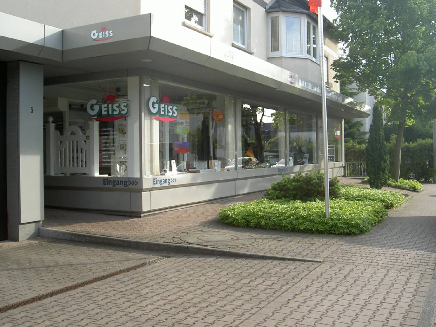 Geiss Markisen moderne Bauelemente GmbH ist Ihr Experte rund um Rollladen- und Sonnenschutz