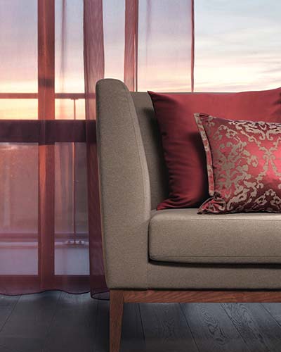 Polsterei Wölbe in Neumünster hilft Ihnen gerne beim Aufpolstern Ihrer Möbel mit neuem Möbelstoff sowie bei Neuanfertigungen!