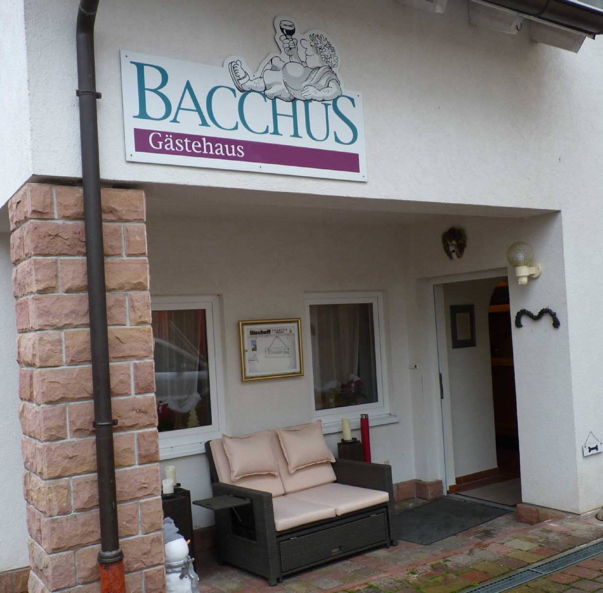 Sie wollen eine Kurzurlaub in Wacheheim an der Weinstraße machen? Dann kommen Sie zu Gästehaus Bacchus!