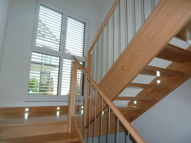 Wir bauen schön Treppen in Oberstreu ein - Kommen Sie gerne zu Ihrer Schreinerei Hesselbach!