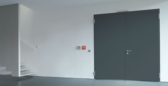 Hörmann Multifunktionstüren sind vielseitig einsetzbar. In Hamburg bieten wir von Spengler + Bachstein Ihnen auch beschusshemmende Tore und beschusshemmende Türen.
