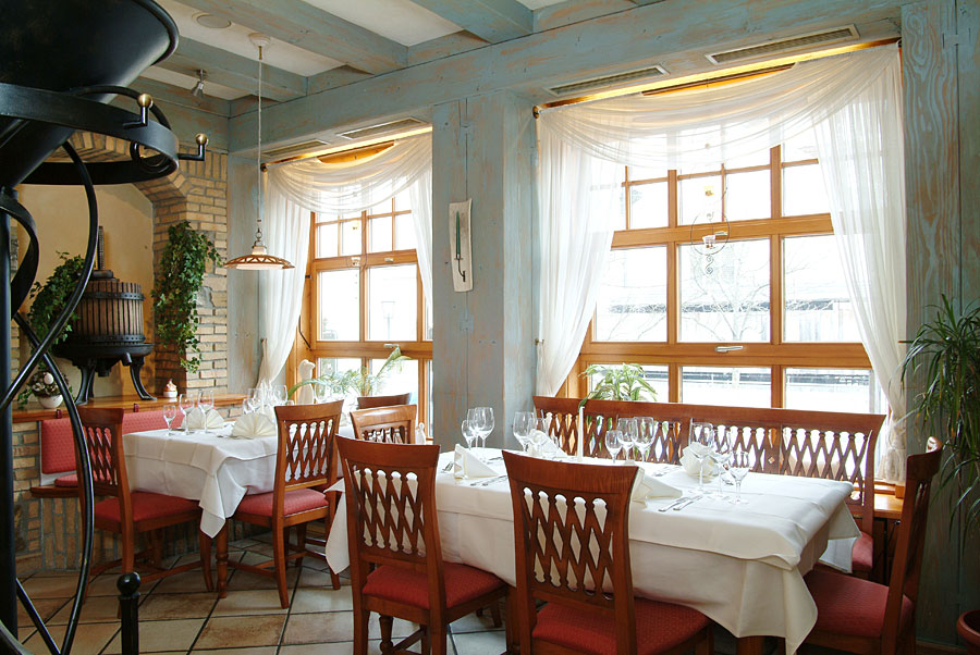Unser Restaurant im Herzen Rottweils bietet Ihnen Räumlichkeiten für Feste und auch eine kleine Terrasse für sonnige Tage