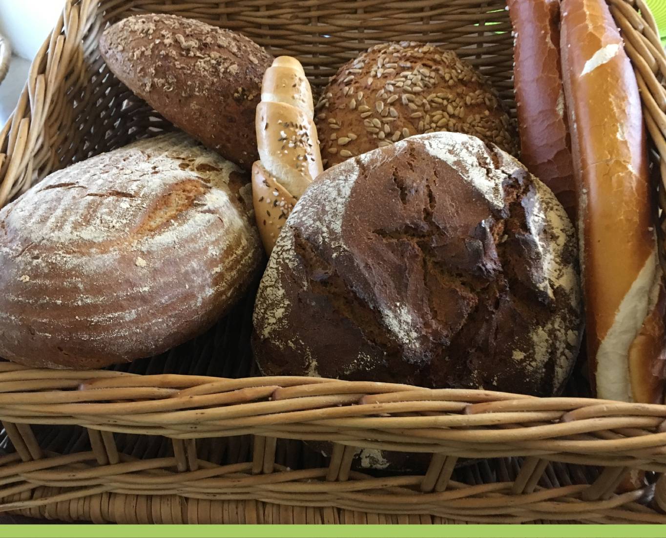 Bei uns finden Sie frische Brote und die besten Brezen in München.
