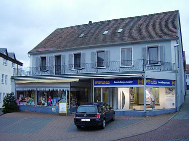 Kontaktieren Sie uns in Waldmohr und wir beraten Sie bezüglich der Tormontage oder Haustüren.