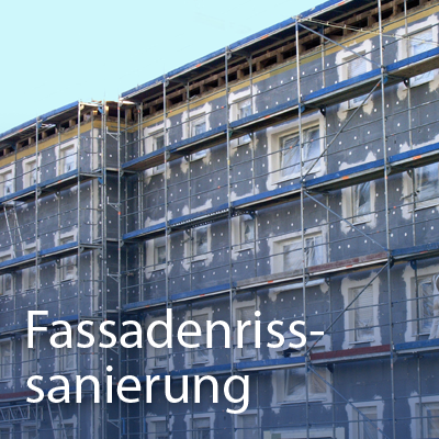 Im Rahmen der Fassadengestaltung führen wir auch Ihre Fassadenrisssanierung durch. Bei Fragen hilft Ihnen unser Malerbetrieb in Untergriesbach gerne weiter.