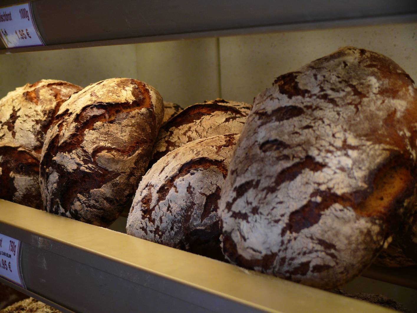 Im Klostercafé Fiedler bieten wir umfangreichen Sortiment an Brot- und Backwaren, kommen Sie doch mal vorbei!