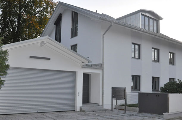 Lassen Sie Ihre Fassade in neuem Glanze erstrahlen mit unseren Fassadenanstrichen in München und in Freising.