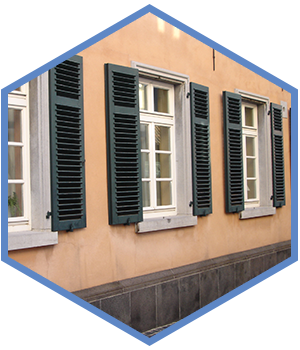 Wir sind Ihre Experten für Ihre Fensterrestauration in Solingen Gräfrath - Malermeisterbetrieb Röder