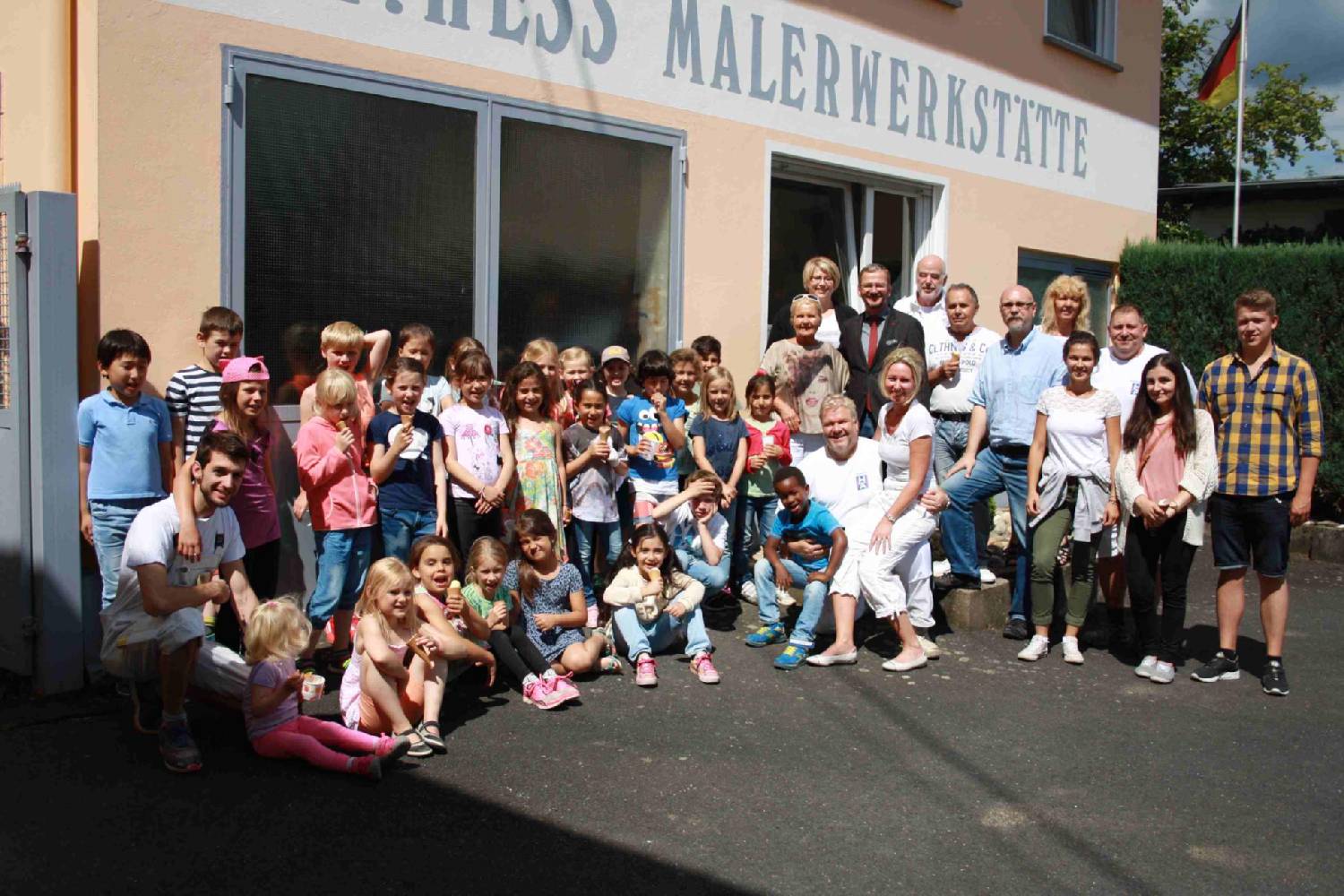Grundschule Siershahn besucht Malerwerkstatt Hess