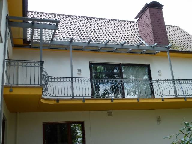 Balkon&uuml;berdachung_Friedensdorf(1) (640x480)