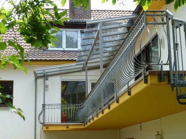 Balkon&uuml;berdachung_Friedensdorf(4) (640x480)