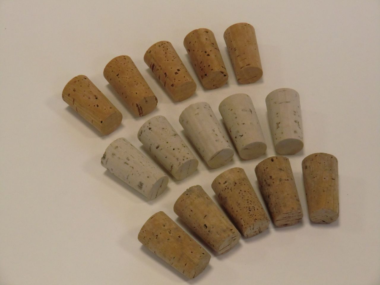 60 Stück Natürliche Weichholzkorken – 3,5 X 2,2 X 1,7 Cm, Für Wein, Bier & Basteln