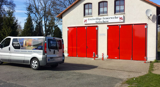 Feuerwehr Falttor in Grischow bei Altentreptow
