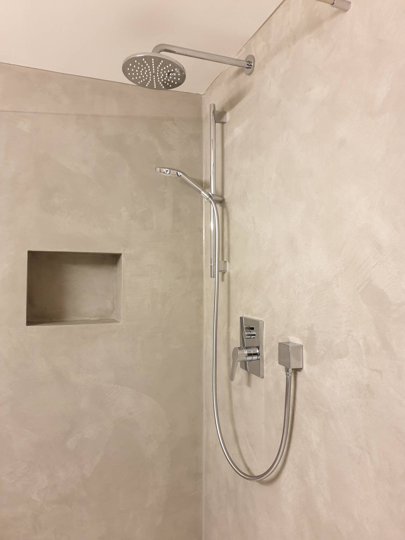 Wasserfeste Spachteltechnik Dusche